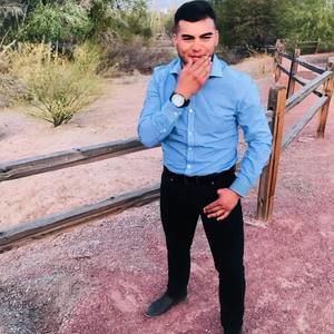 Meet your Posher, Gerardo